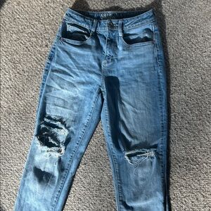 Arizona High Rise Mom Distressed Light Blue Denim Jeans